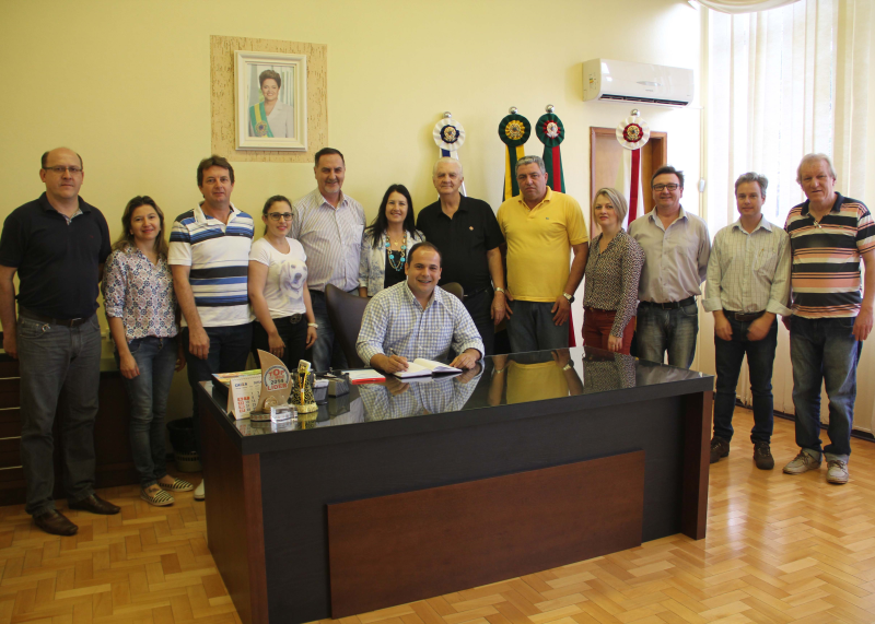 PRESIDENTE DA CÂMARA DE VEREADORES ASSUME O EXECUTIVO